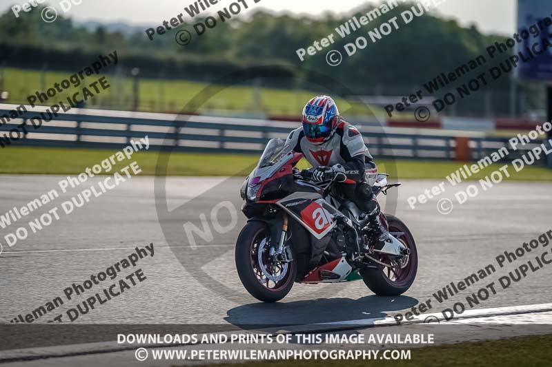donington no limits trackday;donington park photographs;donington trackday photographs;no limits trackdays;peter wileman photography;trackday digital images;trackday photos